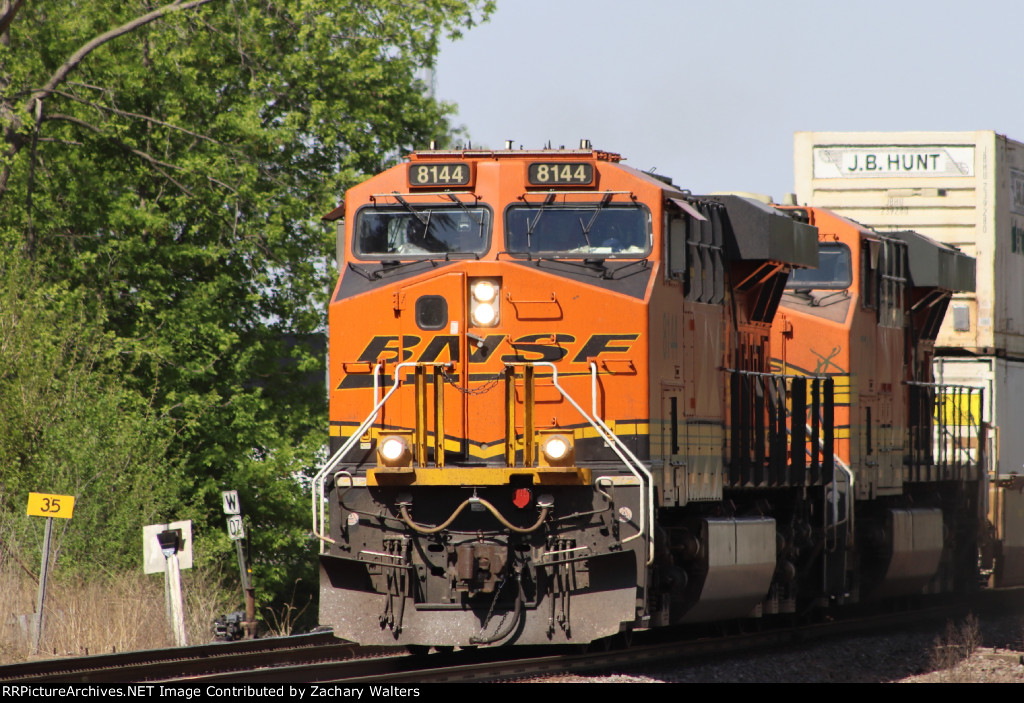 BNSF 8144